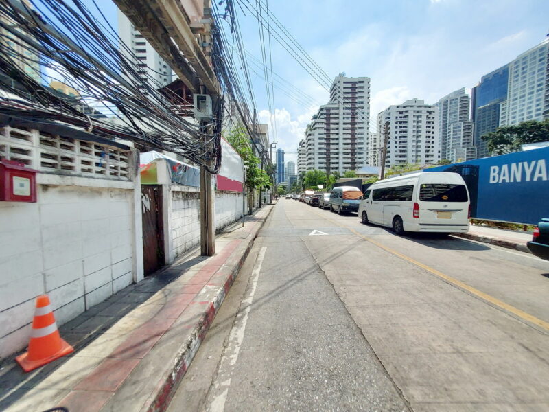 ขายที่ดิน มศว ประสานมิตร CBD Prime Area เนื้อที่ 51 ตรว ซอยสุขุมวิท 23 แขวงคลองเตยเหนือ เขตคลองเตย กรุงเทพฯ 10110