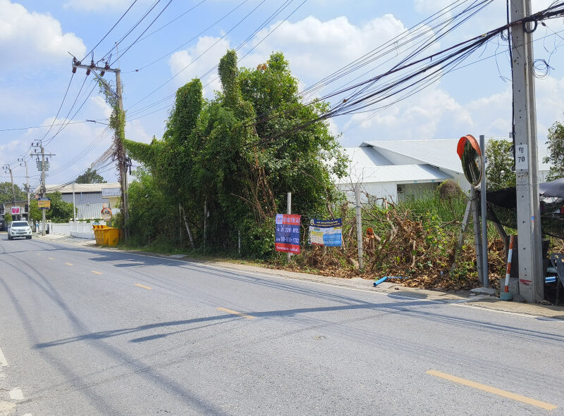 ขายด่วน ที่ดินบางกรวย ใกล้เมือง รองรับการขยายเมืองของนนทบุรีและกรุงเทพ, นนทบุรี