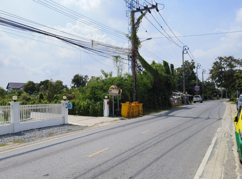 ขายด่วน ที่ดินบางกรวย ใกล้เมือง รองรับการขยายเมืองของนนทบุรีและกรุงเทพ, นนทบุรี