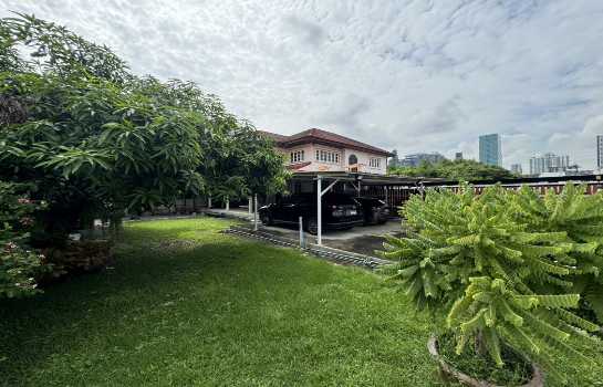 ขาย ที่ดิน พร้อมบ้าน 2 ชั้น รัชดาภิเษก 3 เนื้อที่ 2 งาน 35 ตรว ใกล้รถไฟฟ้า