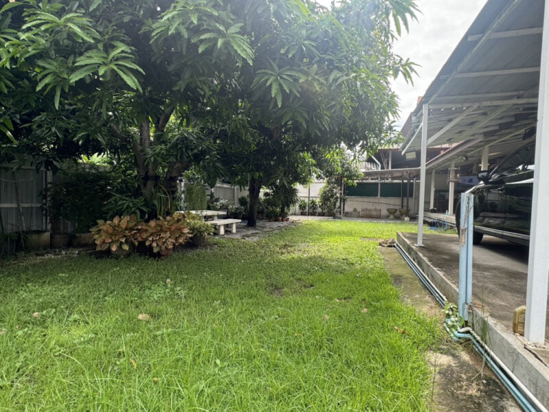 ขาย ที่ดิน พร้อมบ้าน 2 ชั้น รัชดาภิเษก 3 เนื้อที่ 2 งาน 35 ตรว ใกล้รถไฟฟ้า
