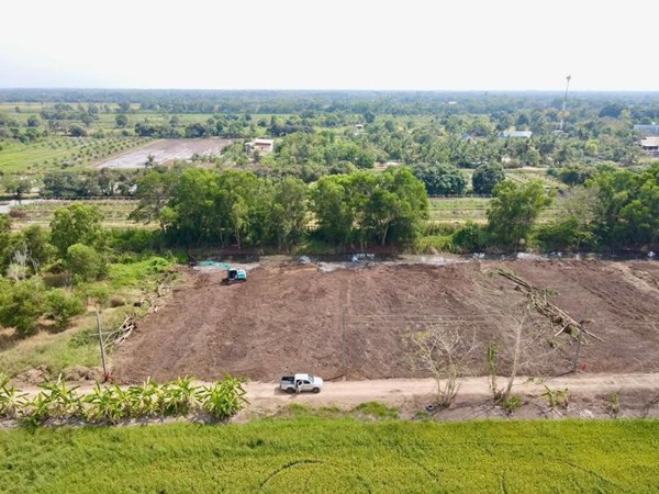 ที่ดินถมแล้วน้ำไฟพร้อม -คนขายก็พร้อมที่ -หนองเสือ คลองสิบ -ปทุมธานี. T.062-1574449