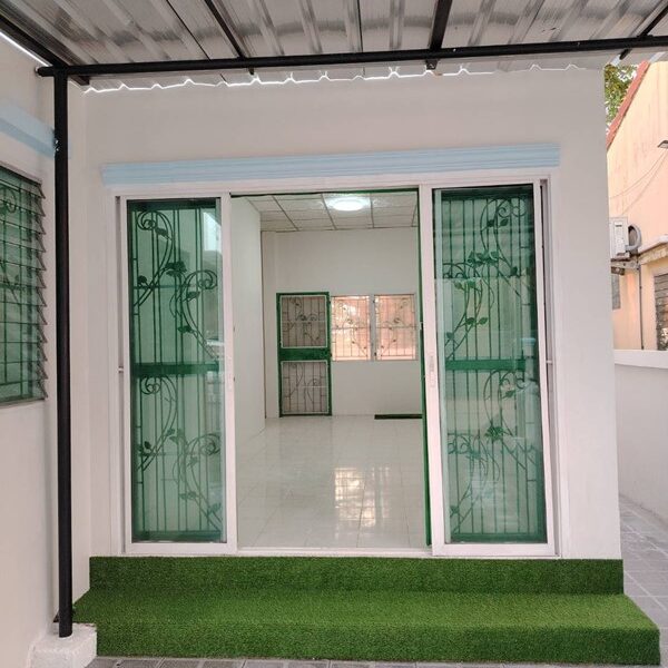 ขายบ้านเดี่ยว ทองธารา หนองจอก พร้อมอยู่ ใกล้ BigC เเม็คโคร ตลาดหนองจอก ฟรีค่าโอน โทร 0992929787