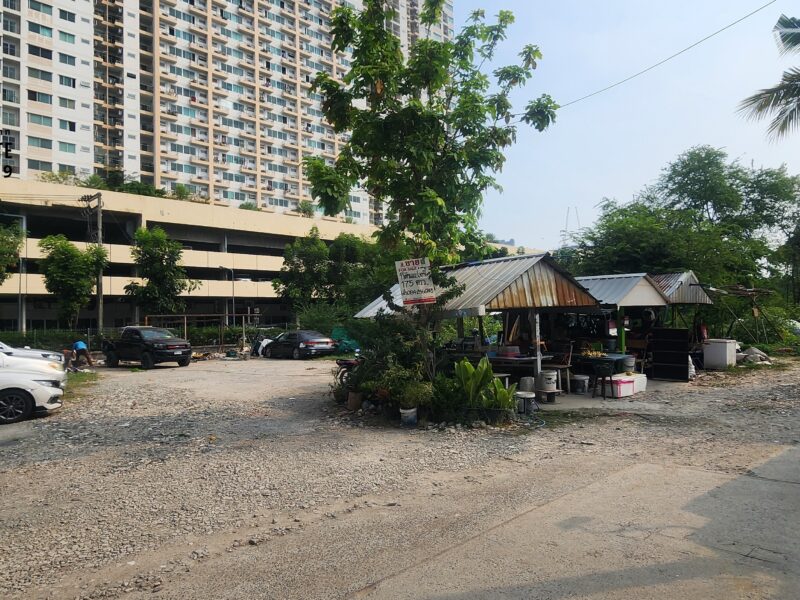 ขายที่ดินศรีนครินทร์ 64 175 ตรว. หน้ากว้าง25 เมตร ลึก 28 เมตร ราคาดี