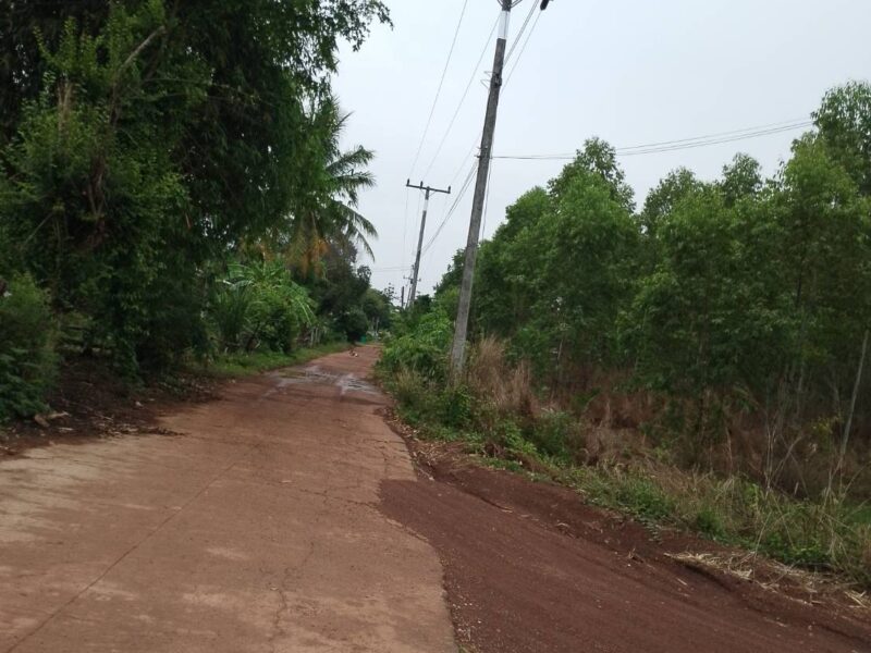 ที่ดินโฉนดครุฑแดงจำนวน22ไร่ราคาไร่ล่ะ120000บาท อำเภอเมืองสระแก้ว