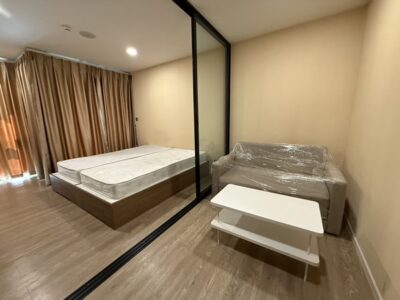 ขายคอนโด เคฟ ทาวน์ สเปซ (Kave Town space) ฝั่งเดียวกับ ม.กรุงเทพ ตึก D ชั้น 5 ด้านหน้ามี community mall สะดวกสบาย เดินไปได้ โทร 0814041442