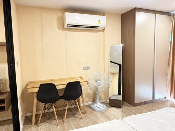 ขายคอนโด เคฟ ทาวน์ สเปซ (Kave Town space) ฝั่งเดียวกับ ม.กรุงเทพ ตึก D ชั้น 5 ด้านหน้ามี community mall สะดวกสบาย เดินไปได้ โทร 0814041442
