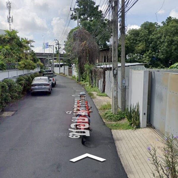 ขายที่ดินเปล่า เนื้อที่ 113 ตร.ว. สามารถเดินถึง สถานีรถไฟฟ้า อ่อนนุช และ พระโขนง Tel 080 9076222