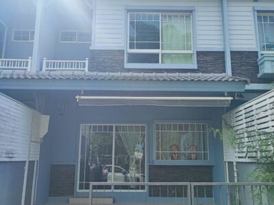ขายด่วน!! บ้านทาวเฮ้าส์ สภาพใหม่ หมู่บ้าน วิลาจิโอ้ บางนา เนื้อที่ 20 ตร.ว. ใกล้มหาวิทยาลัย ABAC โทร 094-9965959