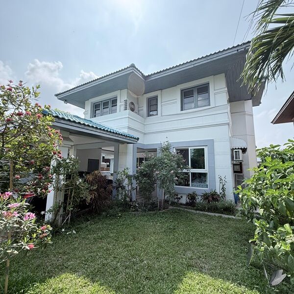 บ้านเดี่ยว 82 ตรว. หมู่บ้านภัทรนิเวศน์ลากูน บางบัวทอง นนทบุรี ทำเลดี เดินทางสะดวก! Tel 096-195-4426