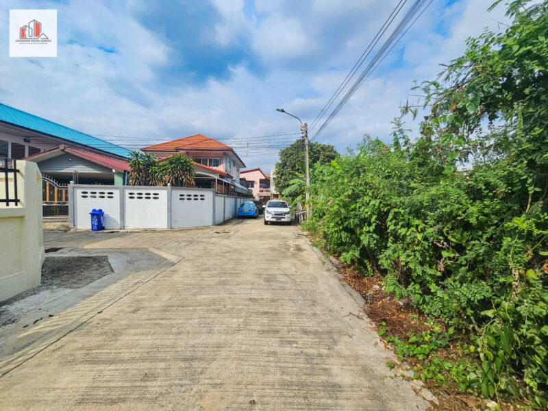 ขาย ที่ดิน ทำเลดี-เข้าออกหลายเส้นทาง ถ.สรงประภา ใกล้สนามบินดอนเมือง 1 งาน 56 ตรว