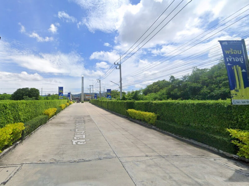 ขาย ที่ดิน ใกล้ทะเล บางพระ ศรีราชา ติดถ.สุขุมวิท ปากซอย 20 ขนาด 26 ไร่ 1 งาน 76.5 ตร.วา เหมาะลงทุนคอนโดใกล้ทะเล