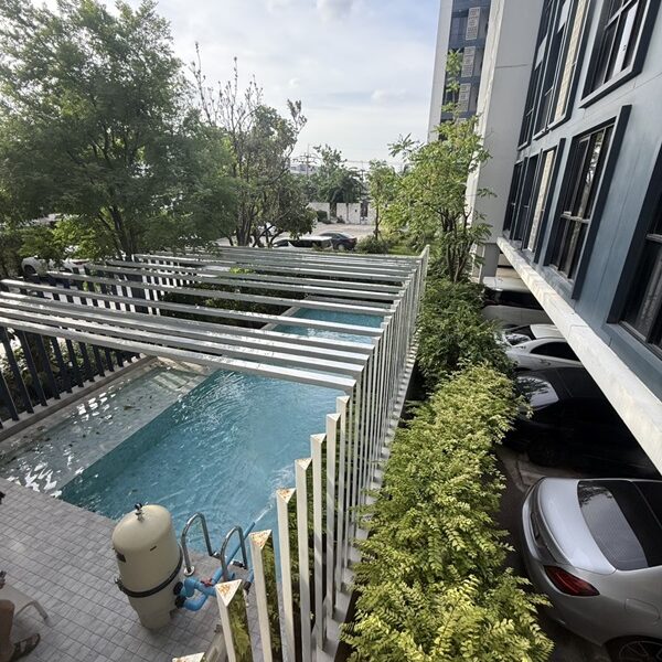 ขาย/ให้เช่า นีเวร่า คอนโด เอกมัย - รามอินทรา ขนาด 32.5 ตร.ม. ชั้น 3 เฟอร์นิเจอร์ครบ เข้าอยู่ได้ทันที โทร 0924463883