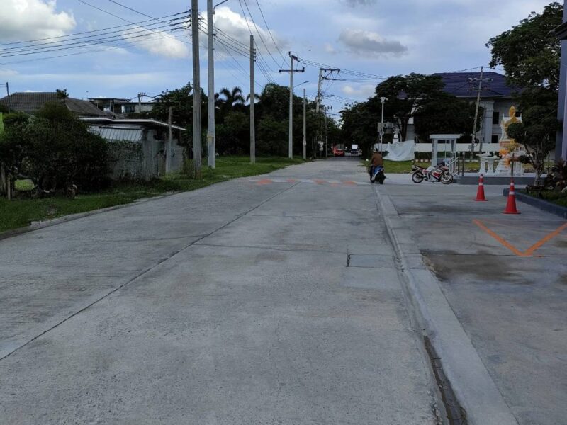 ที่ดินเปล่าถมแล้วให้เช่าในถนนนวลจันทร์ กรุงเทพมหานคร