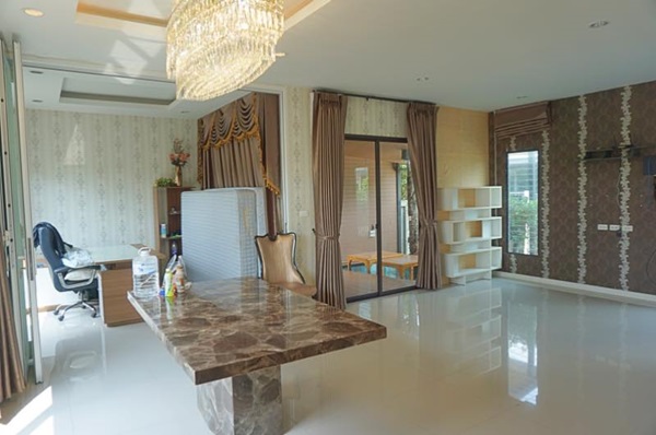 ขายด่วน เจ้าของขายเอง ถูกมากๆ บ้านเดี่ยว โครงการสยามไฮวิลล์คลองสี่-วงแหวนธัญบุรี โทร. 063-694-6997