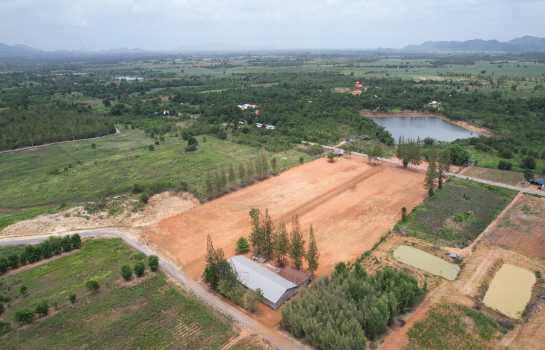 ขาย ที่ดิน ขายที่ดินจัดสรร วิวภูเขา ใกล้โครงการช่างหัวมัน จังหวัดเพชรบุรี 1 งาน 1 ตรว