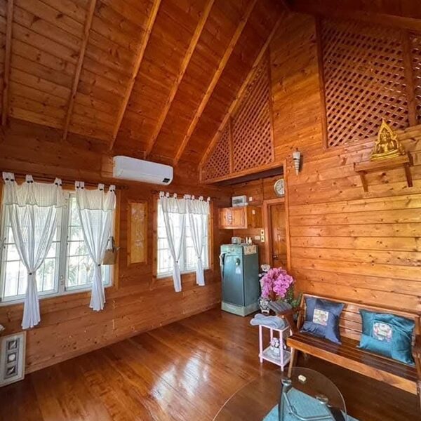 ขายบ้านสวนไทรน้อย 75 ตรว. 2.35 ลบ (ลดจาก 2.65 ลบ) พร้อมไม้ดอก ผลไม้ อยู่ซอยแสนสบาย ไทรน้อย นนทบุรี โทร 085-261-9111