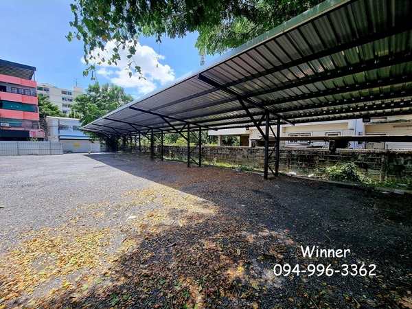 ขายด่วน! ที่ดินกลางกรุง ย่านห้วยขวาง ทำเลดี ราคาน่าลงทุน แปลงสวย ใกล้ MRT เพียง 5 นาที Tel 094-9963362