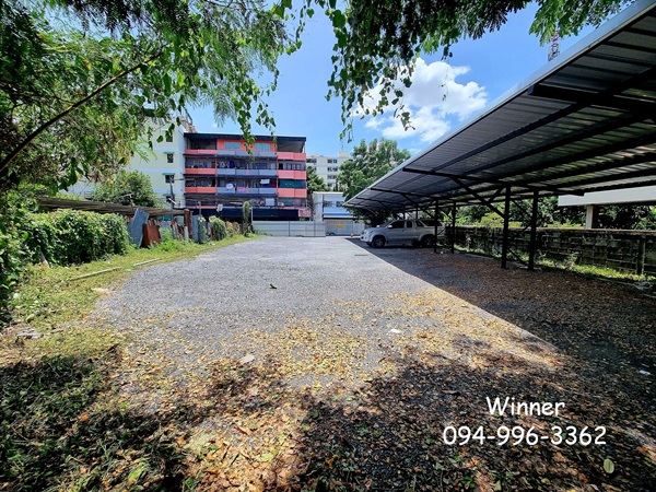 ขายด่วน! ที่ดินกลางกรุง ย่านห้วยขวาง ทำเลดี ราคาน่าลงทุน แปลงสวย ใกล้ MRT เพียง 5 นาที Tel 094-9963362