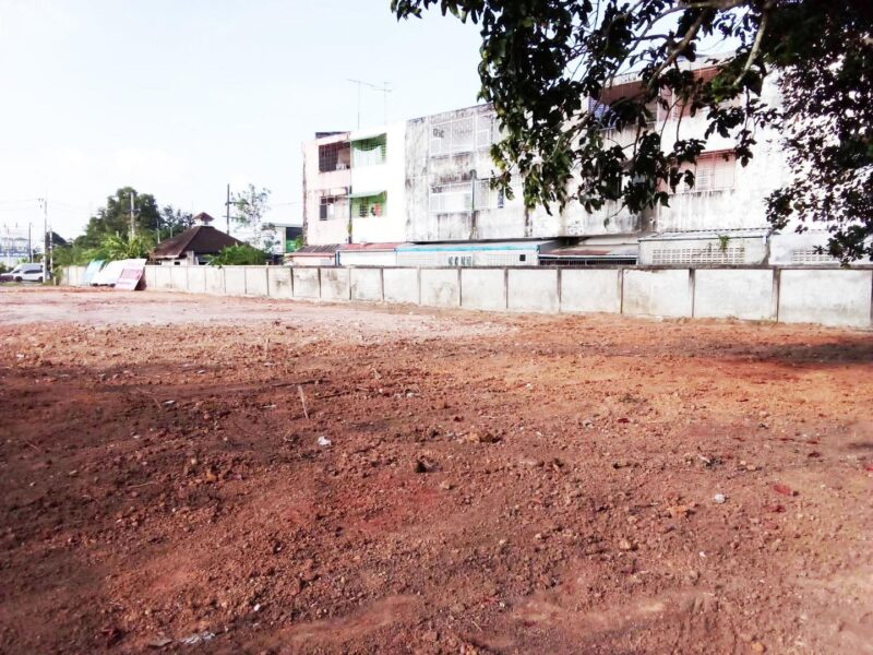 ขายที่ดินทำเลทอง 897 ตร.ว. ใจกลางหาดใหญ่ ติดสี่แยกควนลัง