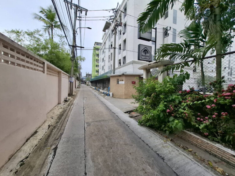 ขาย ที่ดิน ซอยปรีดี พนมยงค์ 3 และ 5 1 ไร่ 17 ตร.วา ใกล้ BTS พระโขนง เหมาะลงทุนคอนโด Low Rise