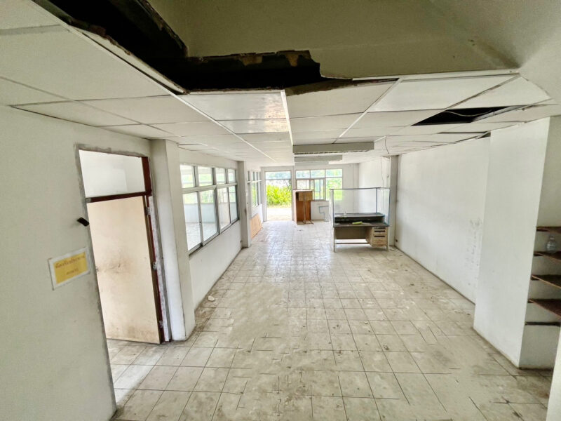 ขายโรงงานพร้อมสำนักงาน 3 ชั้น เนื้อที่ 2-3-82 ไร่ ซอยสุขาภิบาล 2 ถนนพุทธมณฑลสาย 4 ตำบลอ้อมน้อย อำเภอกระทุ่มแบน จังหวัดสมุทรสาคร