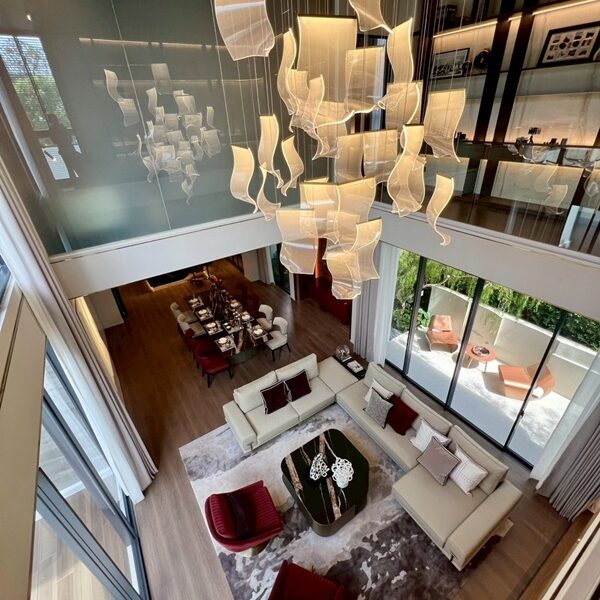 VIVE กรุงเทพกรีฑาตัดใหม่ ใกล้ รร.นานาชาติ บ้านเดี่ยว 3ชั้น 4ห้องนอน พร้อม Glass House ดีไซน์ใหม่ล่าสุด โทร 0818119186