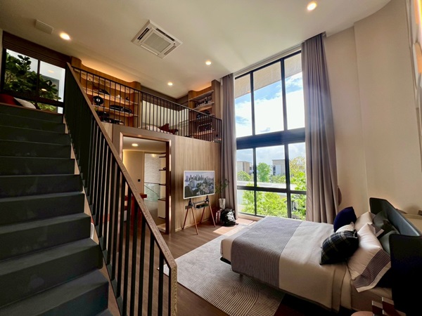 VIVE กรุงเทพกรีฑาตัดใหม่ ใกล้ รร.นานาชาติ บ้านเดี่ยว 3ชั้น 4ห้องนอน พร้อม Glass House ดีไซน์ใหม่ล่าสุด โทร 0818119186