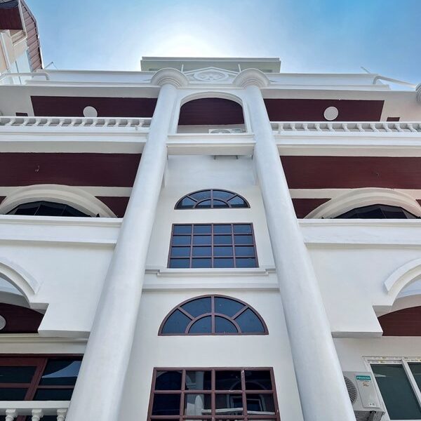 (Owner Post) ปล่อยเช่า White Mansion -บ้าน 5 ชั้นหรู ใจกลางกรุงเทพฯ ทองหล่อ ซอย 25 ใกล้BTS โทร 06-3559-5941