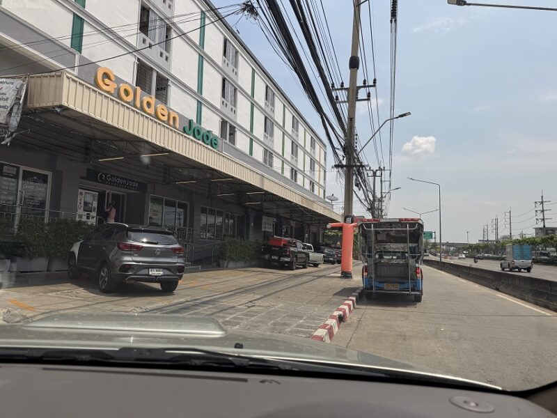 ให้เช่า พื้นที่ ห้องร้านค้า/ออฟฟิศ โครงการโกลเด้นเจด สุวรรณภูมิ