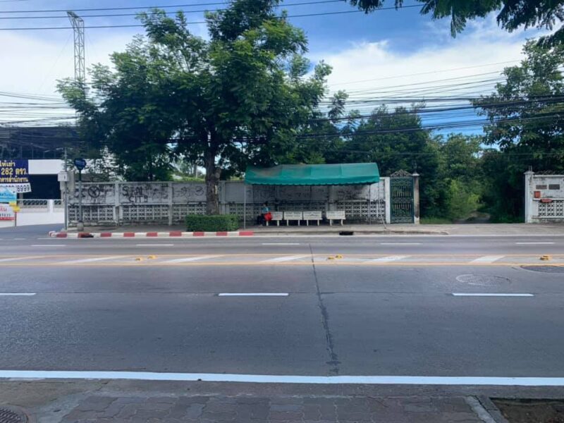 ขายที่ดินแปลงสวยติดถนน 2 ด้าน ติดถนนเฉลิมพระเกียรติ ร.9 และถนนซอยเฉลิมพระเกียรติ 12