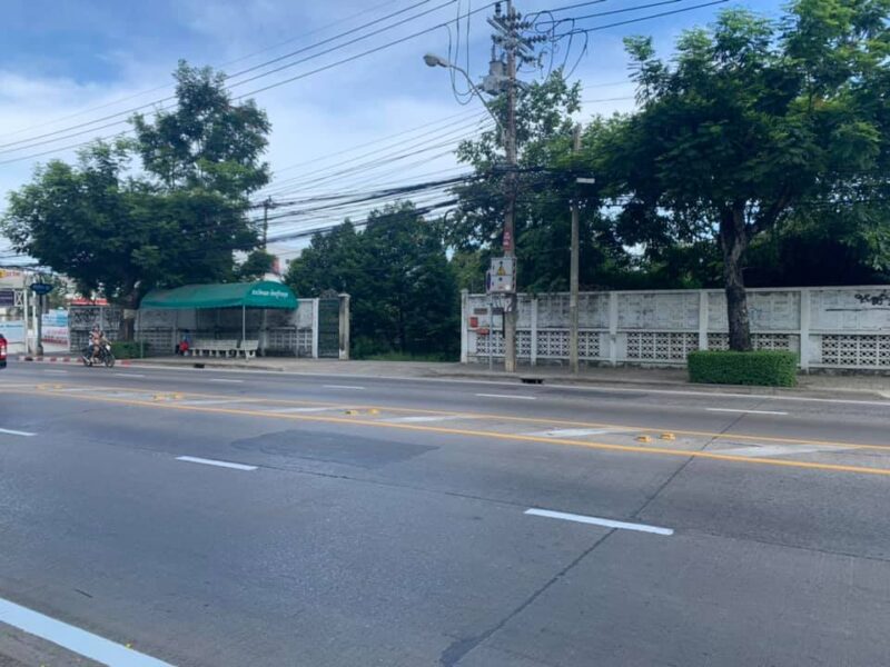 ขายที่ดินแปลงสวยติดถนน 2 ด้าน ติดถนนเฉลิมพระเกียรติ ร.9 และถนนซอยเฉลิมพระเกียรติ 12