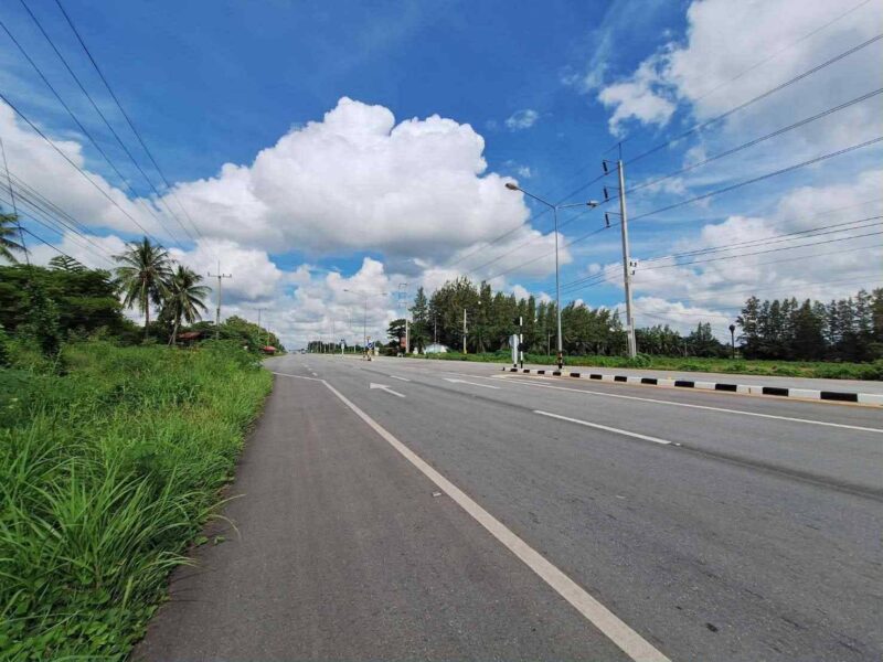 ติดถนนใหญ่ (พระทองคำ-ชัยภูมิ) โคราช 10-3-56 ไร่ ติดถนนหลวง 4 เลน (205) เส้นสุรนารายณ์