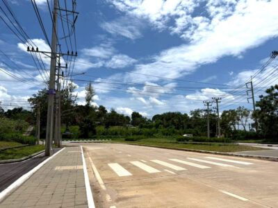 ขาย ที่ดิน ME386 ทำเลดี ติดนิคมโรจนะ หนองใหญ่ ห้างสูง ชลบุรี . 13 ไร่ 2 งาน 56 ตรว รูปแปลงสวย ใกล้ท่าเรือแหลมฉบัง ถนน 344 เพียง 3 Km.