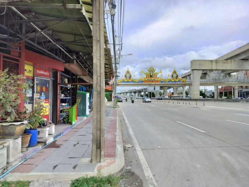 ขาย ที่ดิน ติด MRT ไทรม้า ริมถนนรัตนาธิเบศร์ 4 ไร่กว่า CC