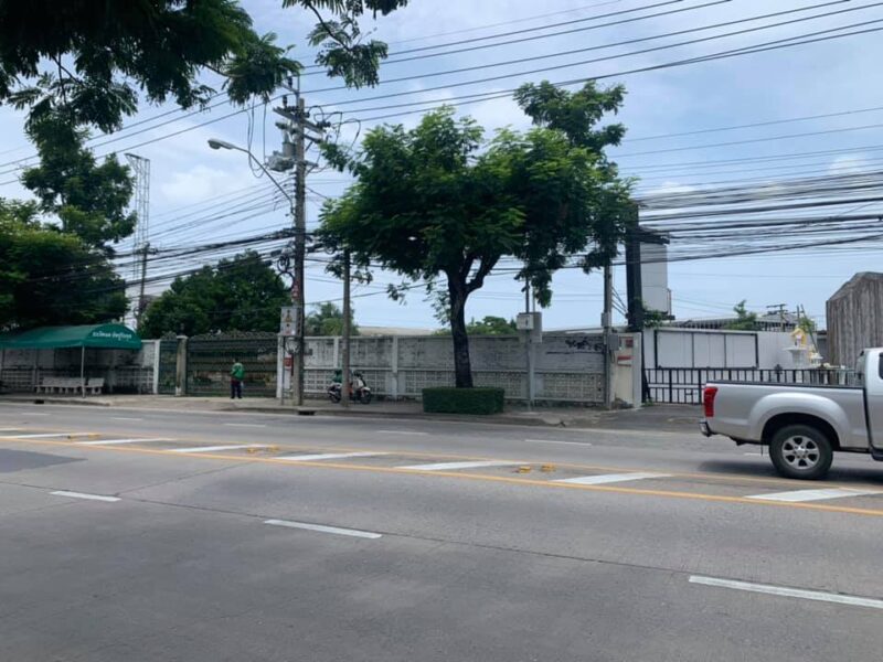 ขายที่ดินแปลงสวยติดถนน 2 ด้าน ติดถนนเฉลิมพระเกียรติ ร.9 และถนนซอยเฉลิมพระเกียรติ 12