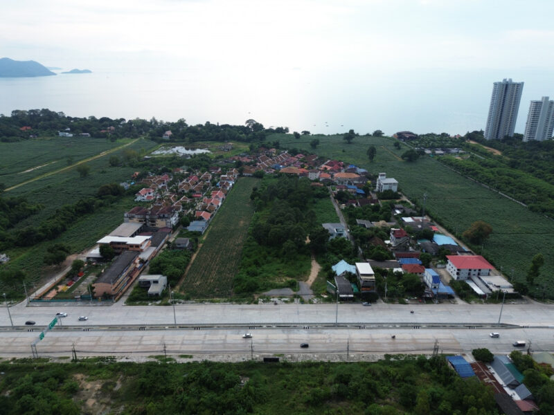 ขายที่ดิน ริมถนนสุขุมวิท นาจอมเทียน พัทยา 10 ไร่ เหมาะทำคอนโด โรงแรม CC