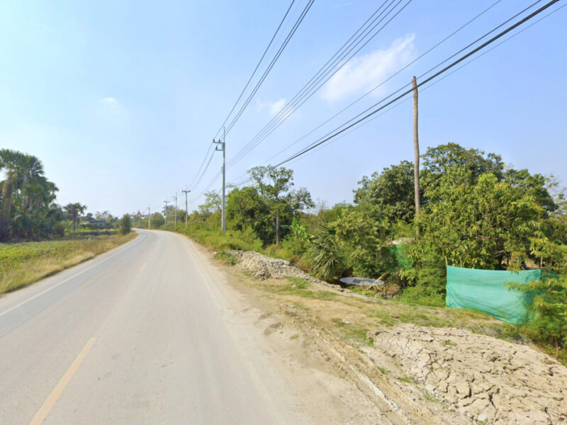 ขาย ที่ดิน ริมถนนนฐ. 4002 ต.บ้านหลวง อ.ดอนตูม 3 ไร่ 2 งาน 63 ตรว CC