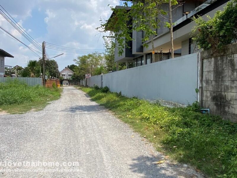 ขายที่ดิน 798 ตรว. ถ.วิภาวดีรังสิต 41 ย่านดอนเมือง แปลงสวย ใกล้ตลาดสี่มุมเมืองเพียง 500 เมตรเท่านั้น เหมาะลงทุนมากๆ