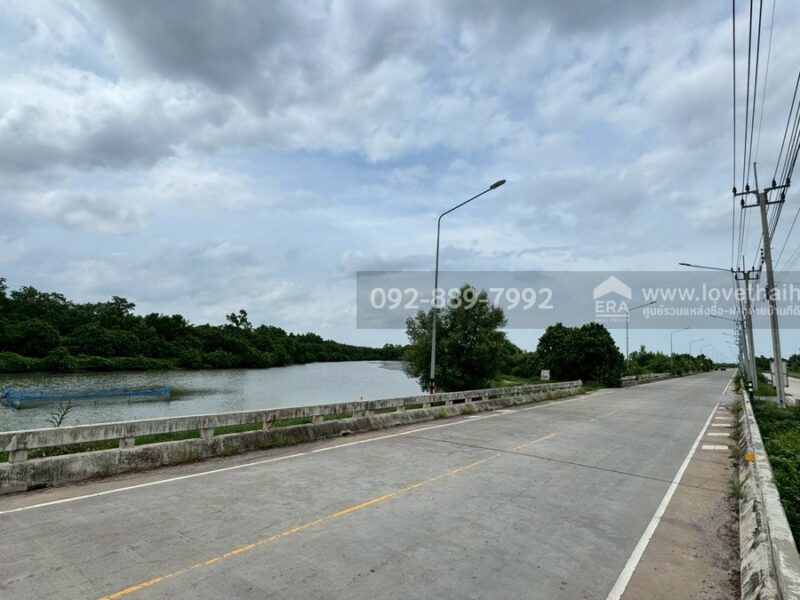 ขายที่ดิน ถนนเลียบคลองสรรพสามิต พระสมุทรเจดีย์ พื้นที่ 45-3-24 ไร่ เชิงสะพานข้ามคลองขุด-หลังขุน ราคาถูก