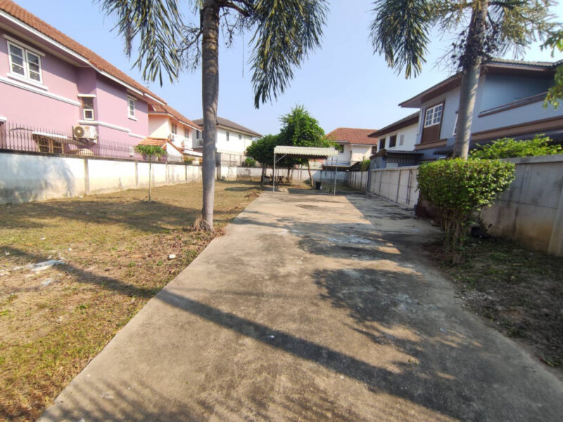ขาย ที่ดิน หมู่บ้านมณฑลนคร 124 ตรว ใกล้ถ.พุทธมณทลสาย 5 แค่ 700 ม. CC.