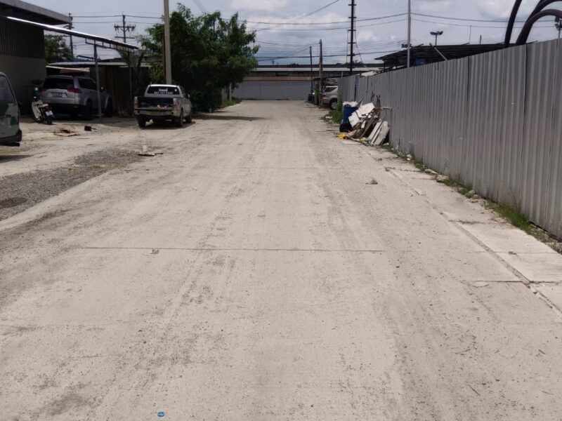 ที่ดินเปล่าถมแล้วพื้นเทคอนกรีตให้เช่าใกล้ 5 แยกวัชรพล กรุงเทพมหานคร