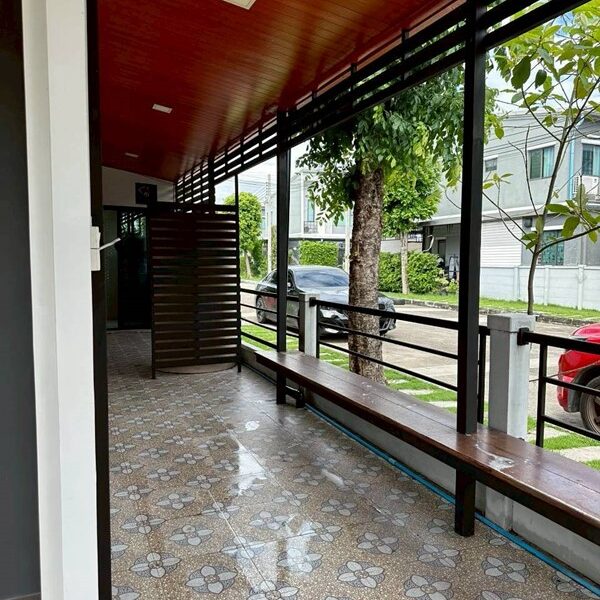 บ้านหัวมุม วิวสวน ให้เช่า โครงการ Pleno สุขสวัสดิ์-ประชาอุทิศ 60 เฟอร์นิเจอร์ครบ เข้าอยู่ได้ทันที โทร 085-144-0184