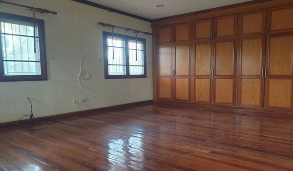 บ้านหรูใจกลางเมืองศรีสะเกษ บนเนื้อที่ 1 ไร่ 1 งาน 49 ตารางวา