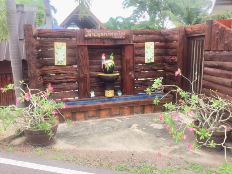 ขายที่ดินพร้อมรีสอร์ท 25-0-75.4 ไร่ (แบ่งขาย) ติดถนนพระรามที่ 2 จ.สมุทรสงคราม