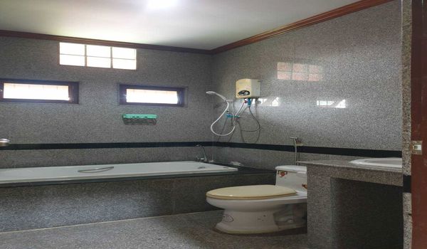 บ้านหรูใจกลางเมืองศรีสะเกษ บนเนื้อที่ 1 ไร่ 1 งาน 49 ตารางวา