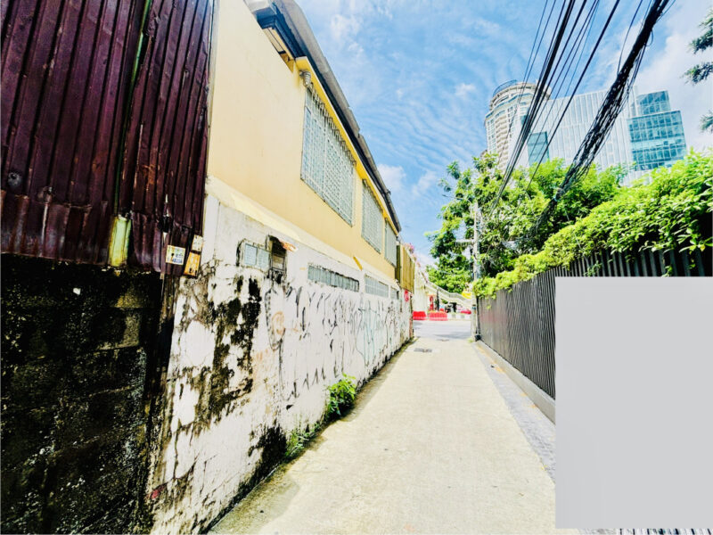 ขาย ที่ดิน สาทร ติดถนนนราธิวาส เนื้อที่ 99 ตรว