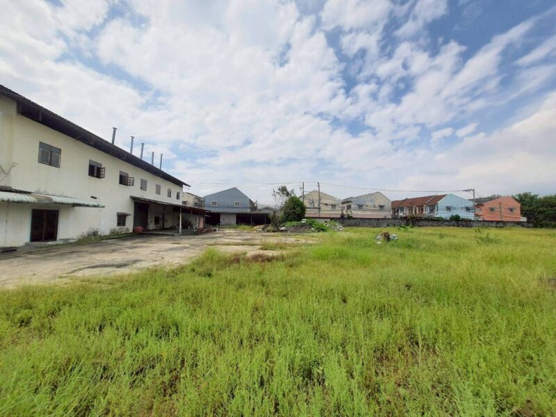 ขายถูกมากที่ดินหนองแขม 3 ไร่ 3 งาน 51 ตรว ติดถนนคอนกรีตสาธารณะ เลียบคลองภาษีเจริญฝั่งเหนือ 10 กทม.