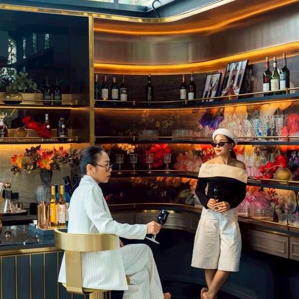 ขาย VIVE Krungthep Kreetha บ้านเดี่ยว 3 ชั้น พร้อมลิฟต์ส่วนตัว 4 ห้องนอน 6 ห้องน้ำ ราคาพิเศษ โทร 0818119186