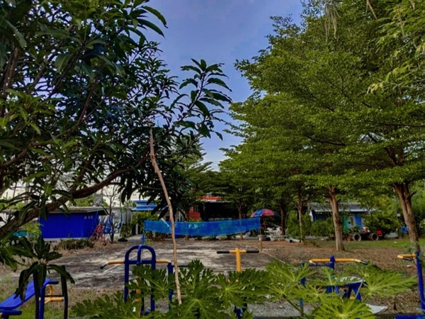 ขายที่ดินเปล่าเคหะคลอง 8 ติดสนาม ลานออกกำลังกาย ถมแล้ว น้ำ-ไฟฟ้าหน้าแปลง โทร 095-1653654